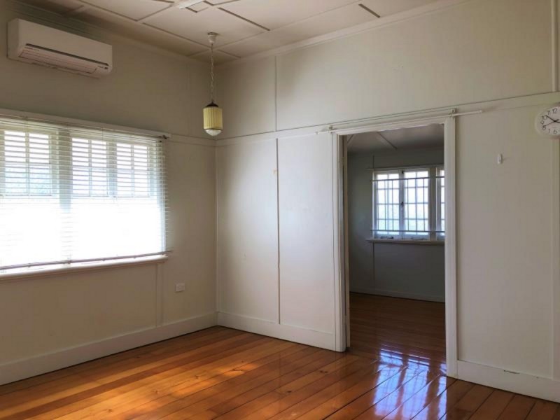 5 Cairns Street, The Range QLD 4700